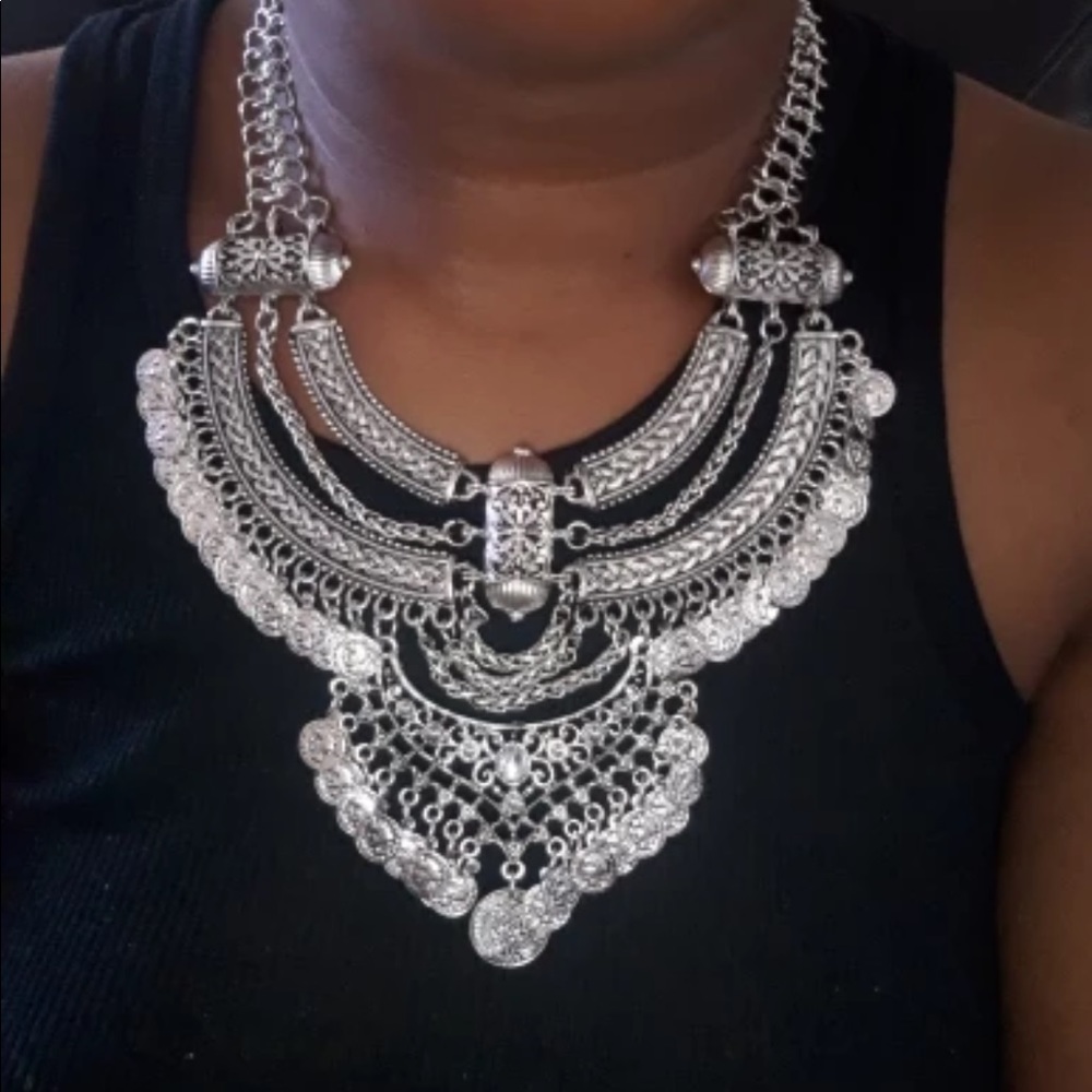 Silver Vintage Necklace NWOT - Picture 3 of 4